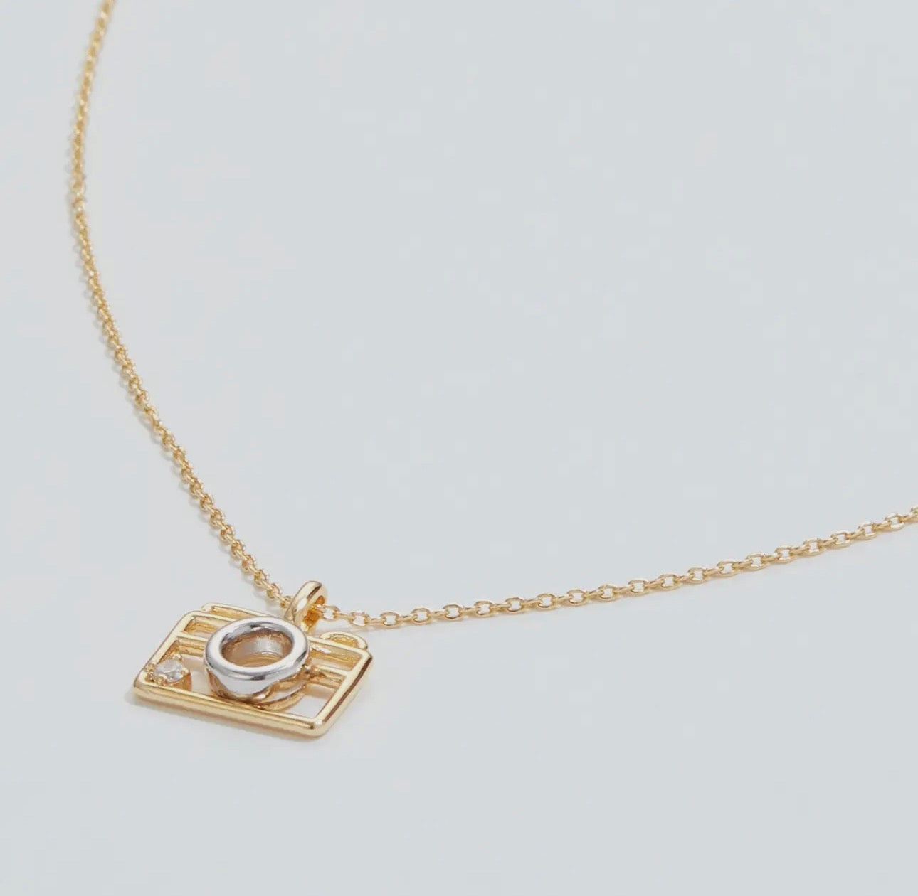 Gold Camera Pendant Necklace