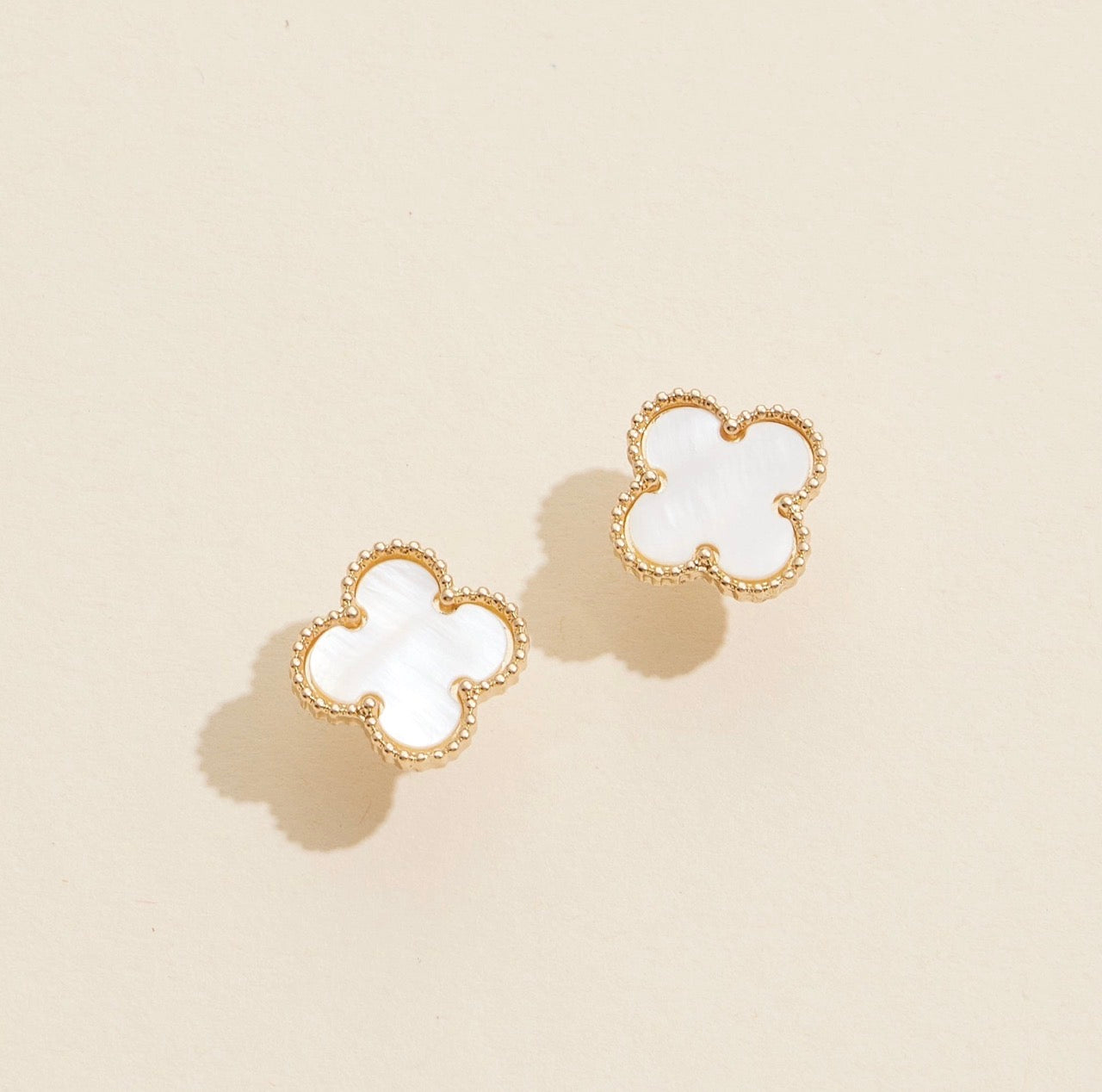 White Clover Studs